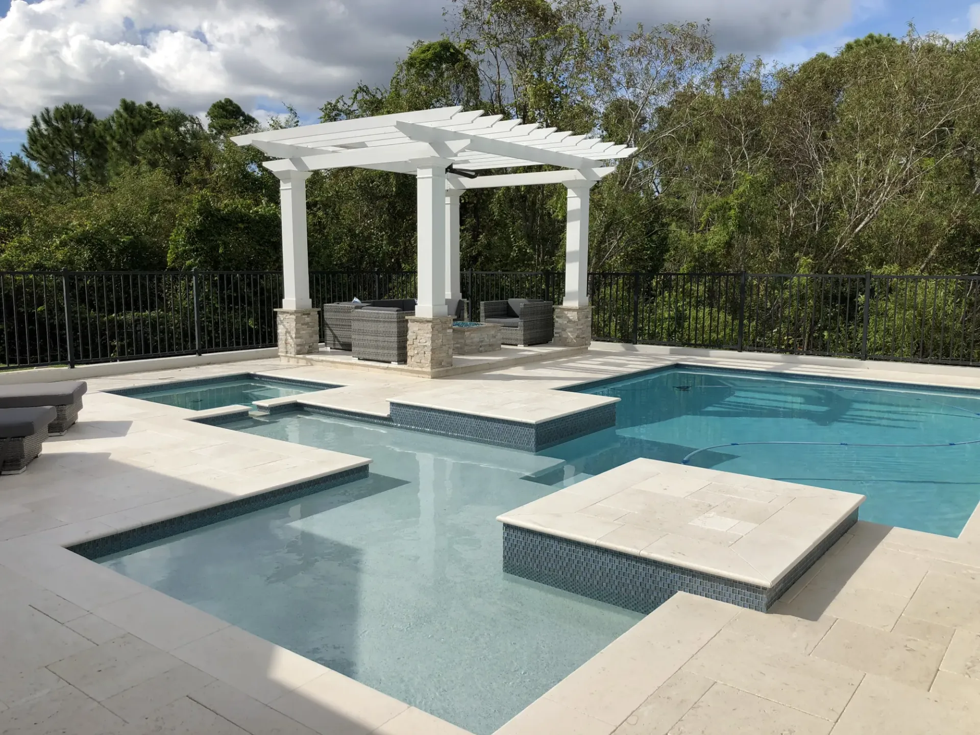 Gallery image 5 — limestone pavers Clermont