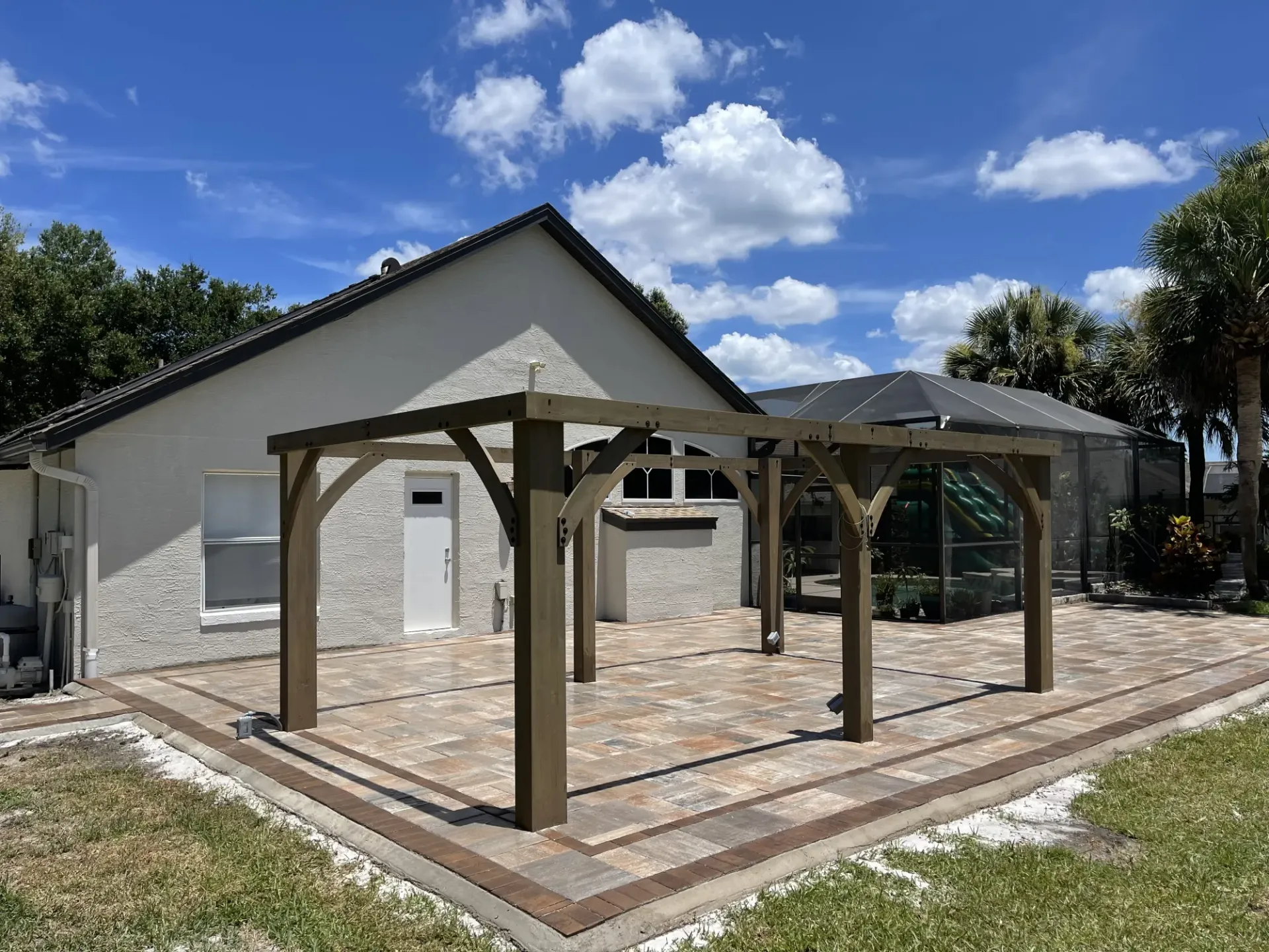 Gallery image 3 — limestone pavers Clermont