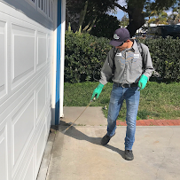 About spider control Santa Ana