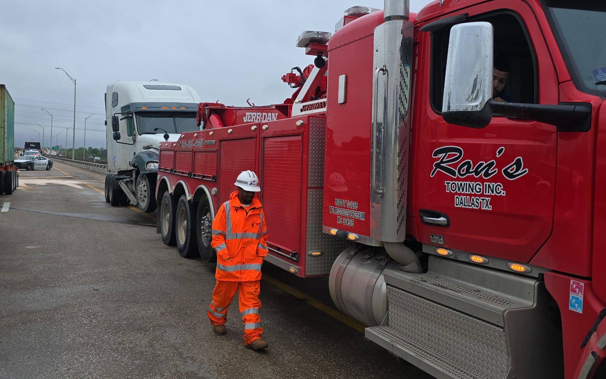 Gallery image 13 — Ron's Towing