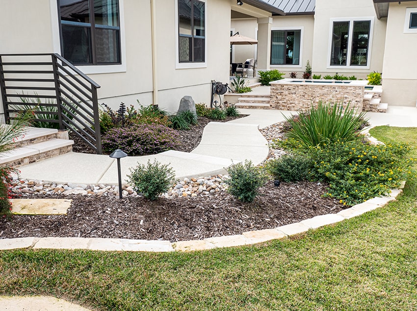 outdoor living space San Antonio