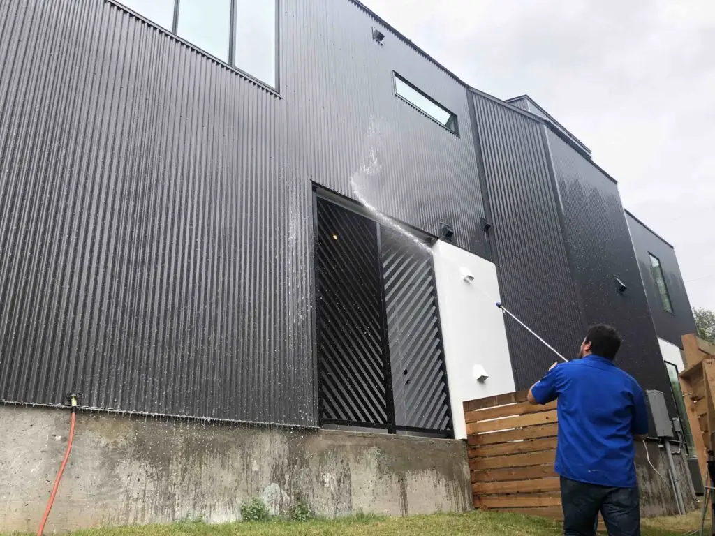 best pressure washing company in Austin