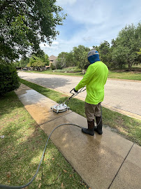 Gallery image 1 — house washing %AREA%