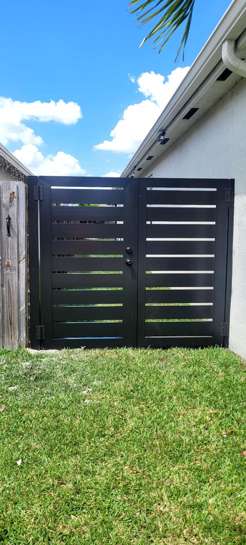 Gallery image 2 — fence replacement Miami