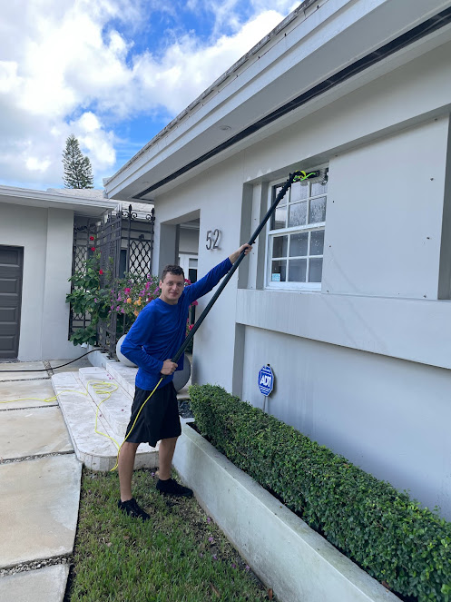Gallery image 2 — house washing Miami