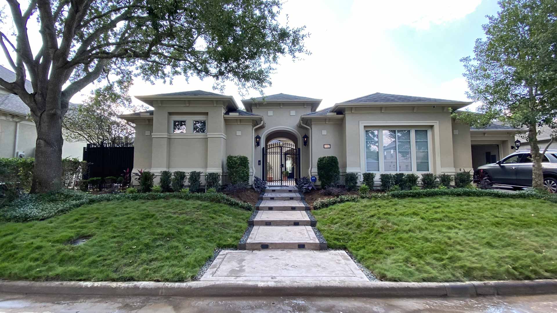 Gallery image 8 — Galleria Houston landscaping