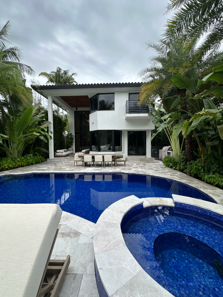 About pool deck cleaning near me