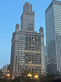 About automotive advertising review Chicago