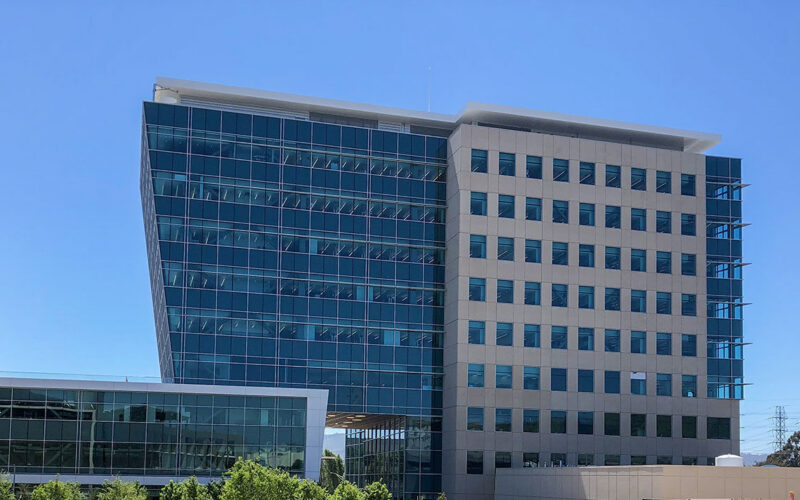 Gallery image 8 — data center cooling services in ACCO Engineered Systems