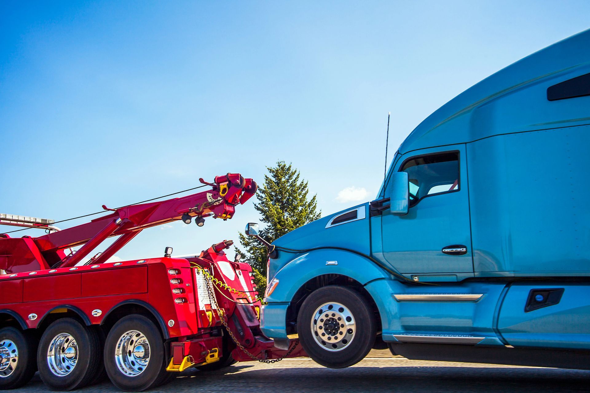 Gallery image 1 — R & R Transport And Towing