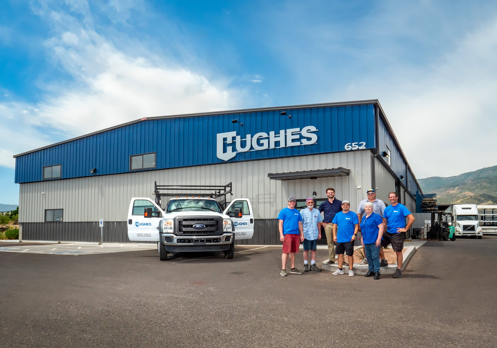 About plumbing distributor Lakeside