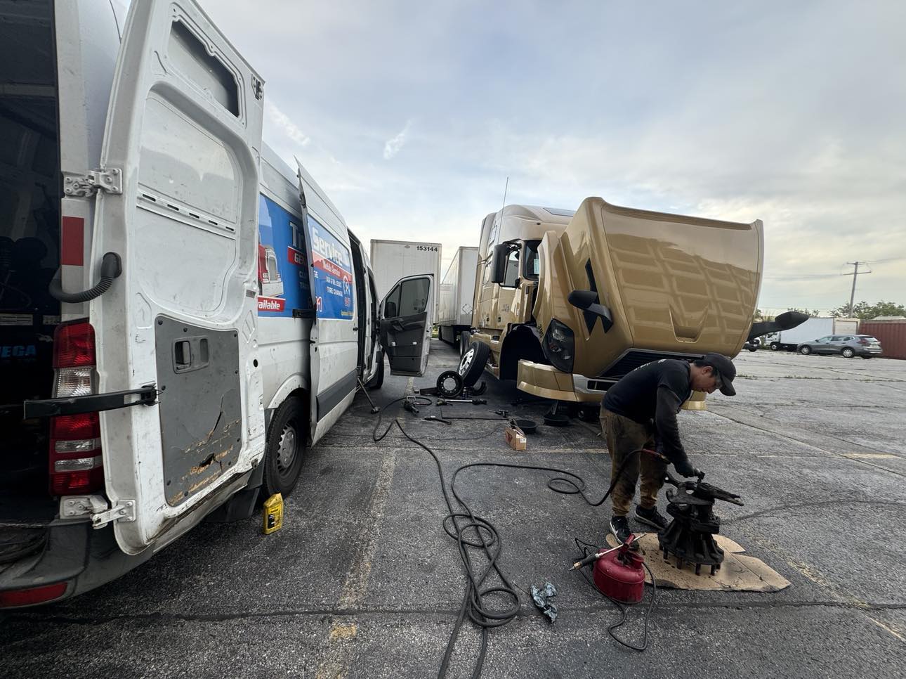 Gallery image 1 — interstate truck breakdown service near me