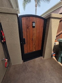 Gallery image 3 — vinyl fencing in Oceanside