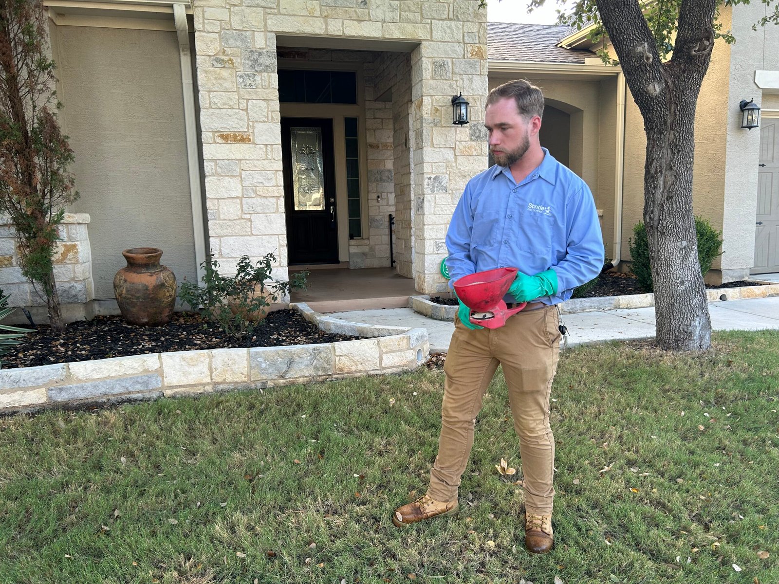 Gallery image 1 — local exterminator Canyon Lake