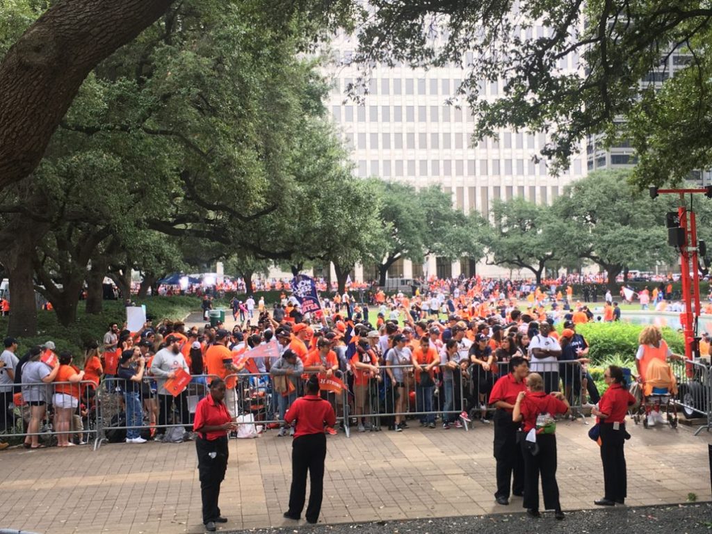 temporary fence panels with privacy screen