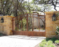 About temporary fence panels with privacy screen