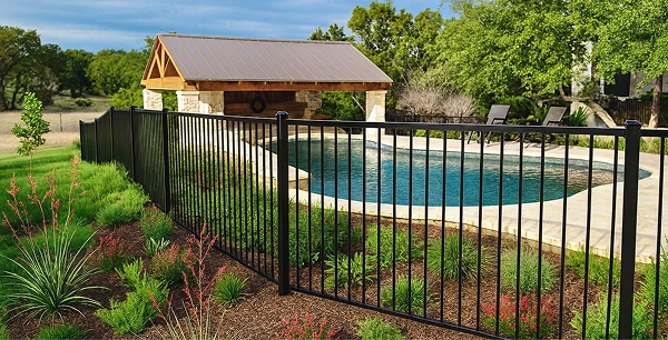 fence contractor in Liberty Hill