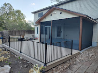 About fence contractors near me