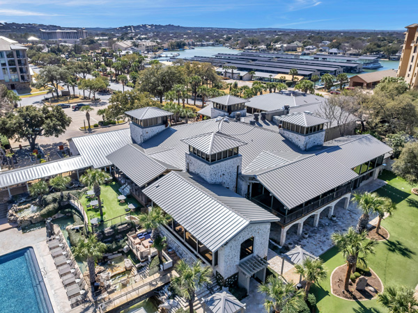 commercial roofing contractor in Austin