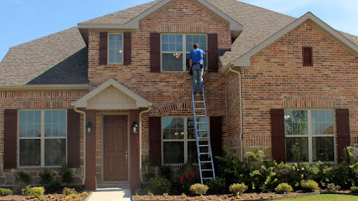 About window cleaning in Dallas