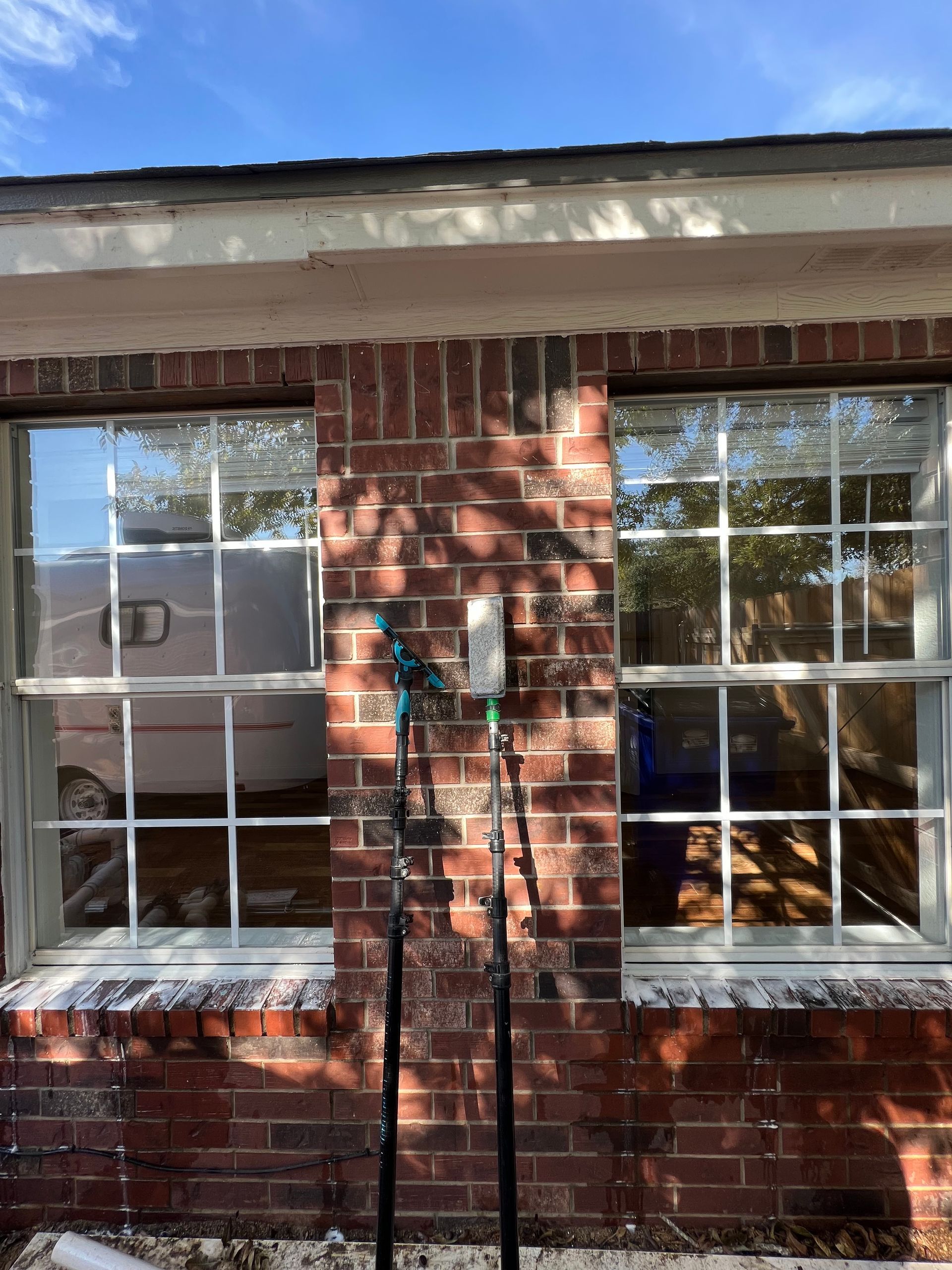 Gallery image 2 — gutter cleaning Leander