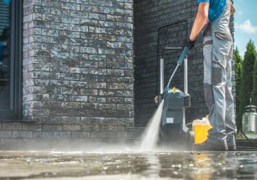 professional gutter cleaners South Austin TX