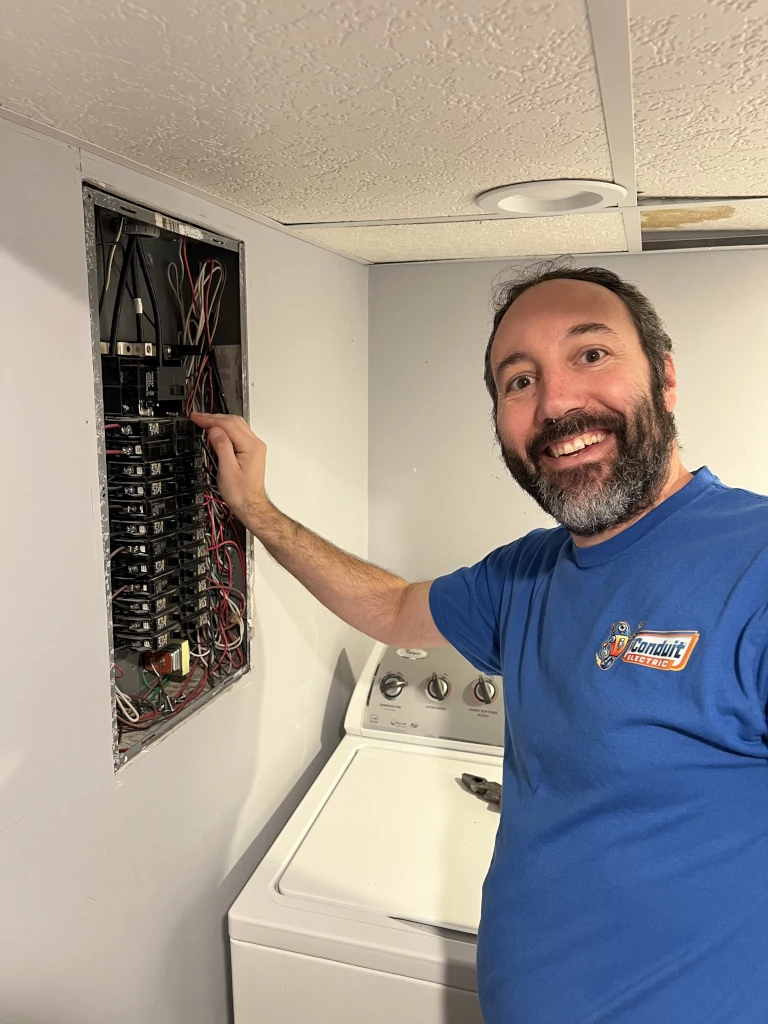 About commercial electrician in Niles