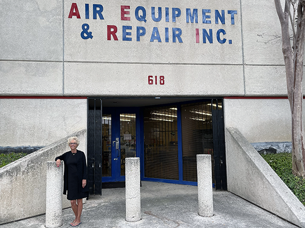 About abrasive blasting equipment service Texas