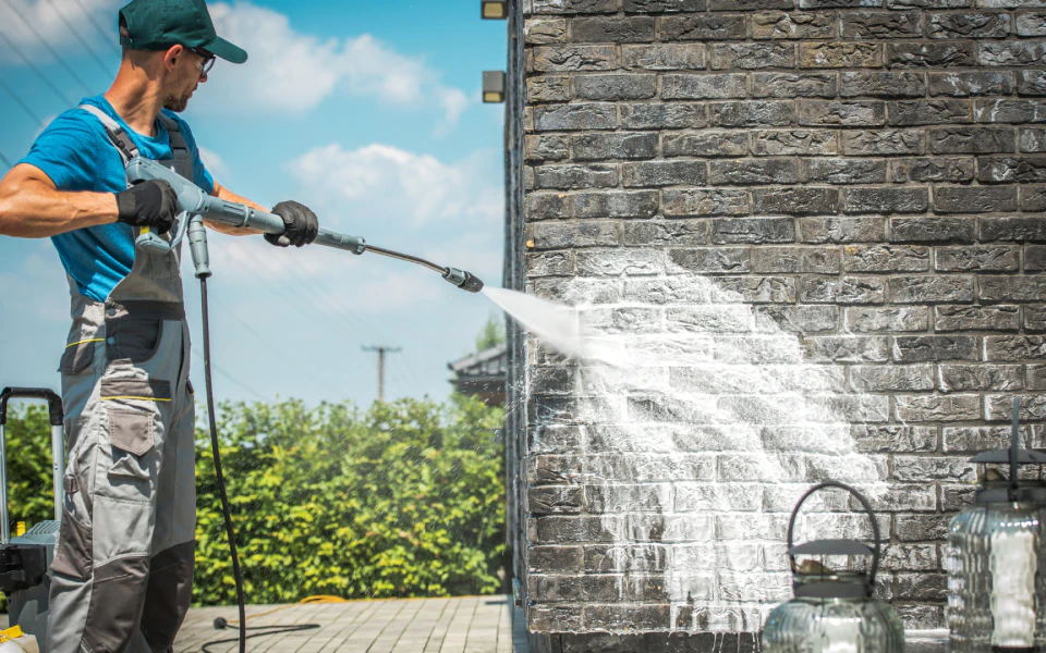 About apartment pressure washing Livermore