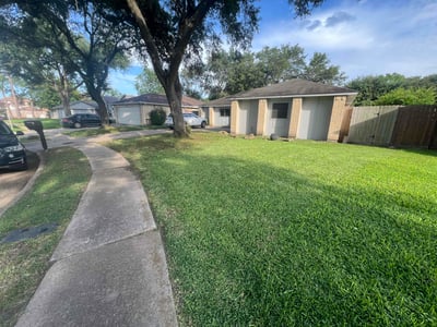 Gallery image 2 — lawn care in Houston