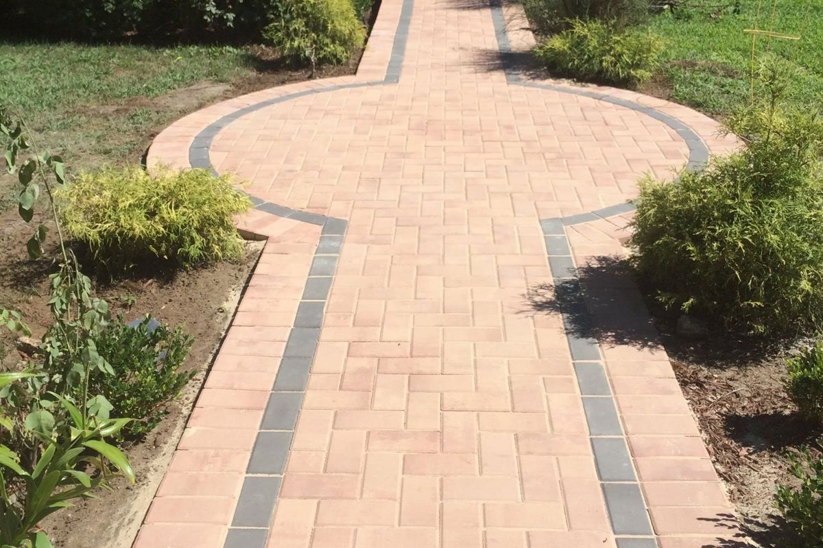 Gallery image 21 — sidewalk installation Upper Brookville, NY