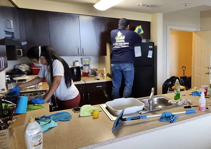 Gallery image 3 — limpieza post construcción en Miami