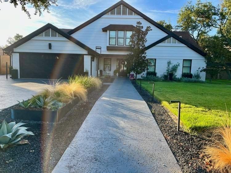 About hardscape installation in Travis Heights