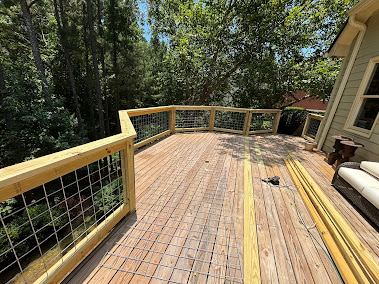 deck builders in Old Pine Decks photo