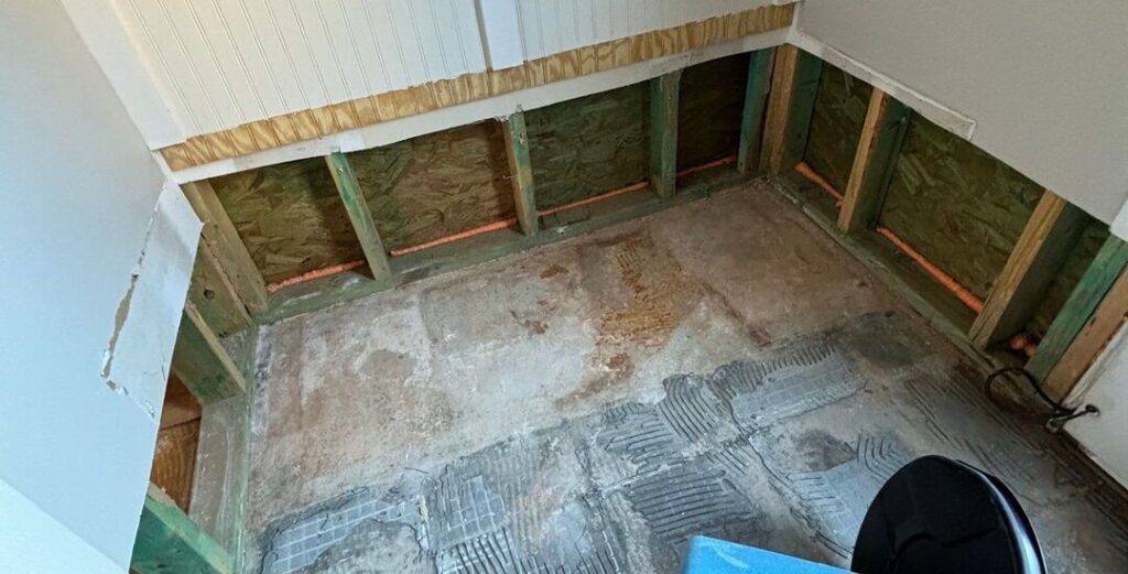 24/7 water damage restoration North Fulton photo