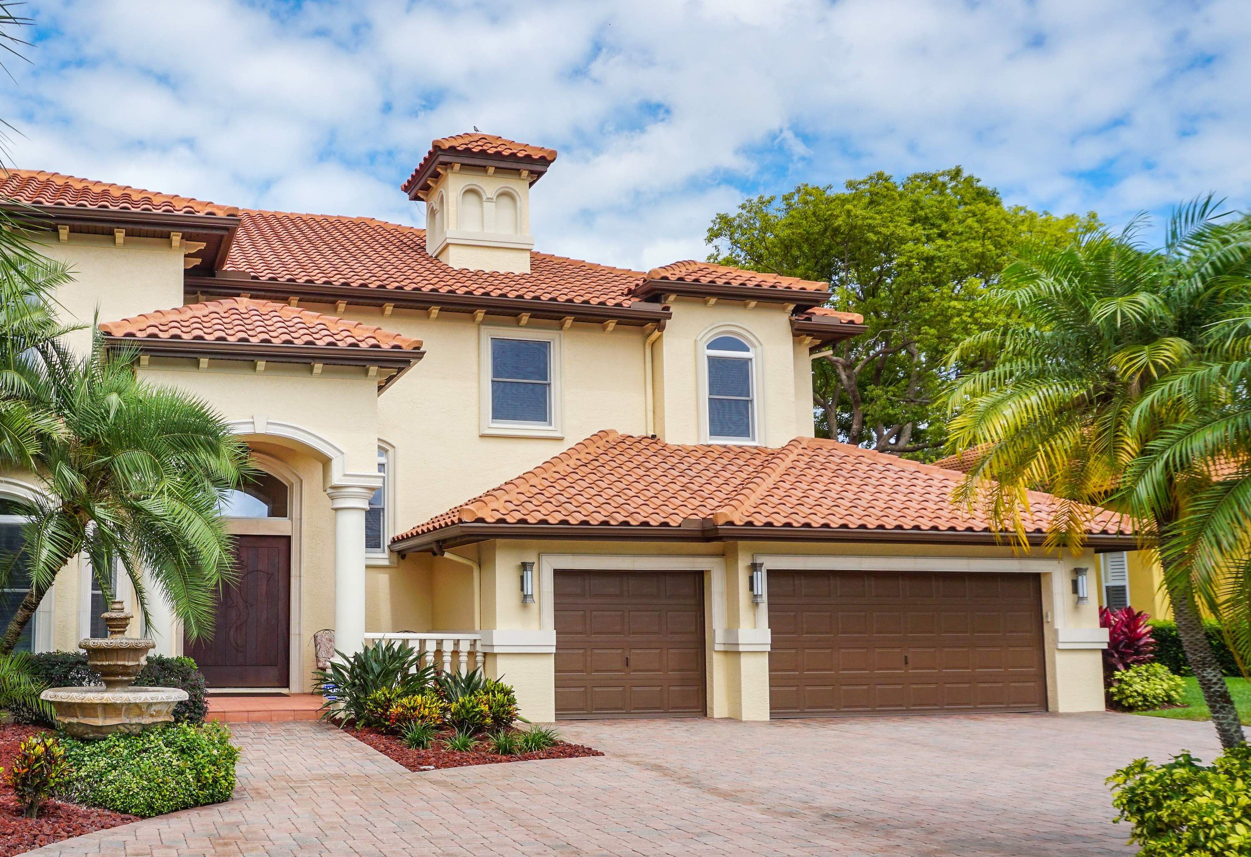 local pressure washing company in Largo