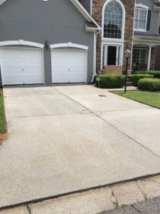 gutter cleaning service Alpharetta photo