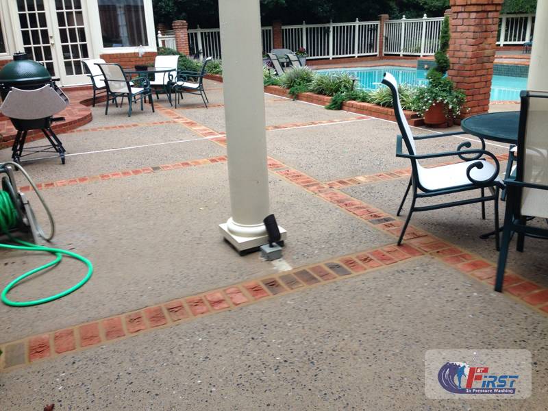 deck cleaning Chamblee photo