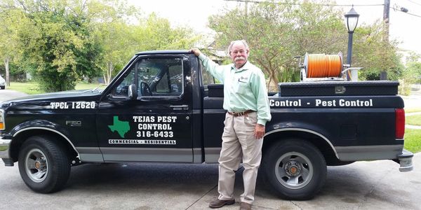 exterminator near me photo