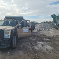 shed demolition in Tampa photo