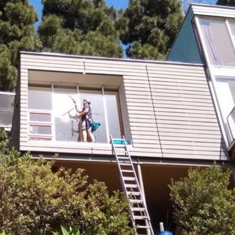 residential gutter cleaning Atwater Village photo