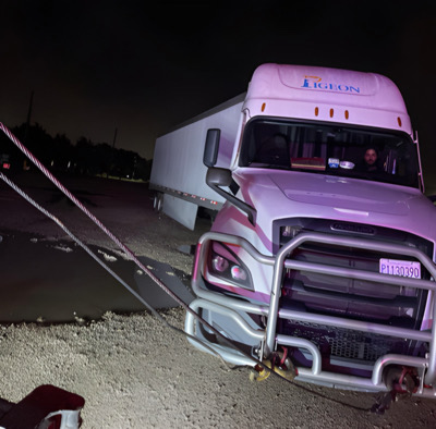 jump start service Golden photo