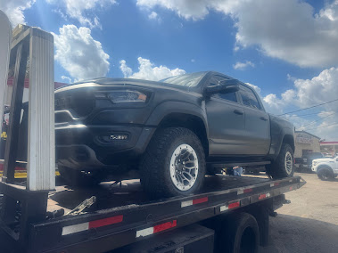 jump start service Golden photo