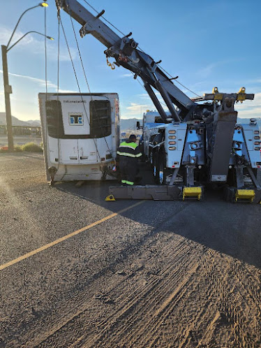 semi truck towing All State Towing LLC