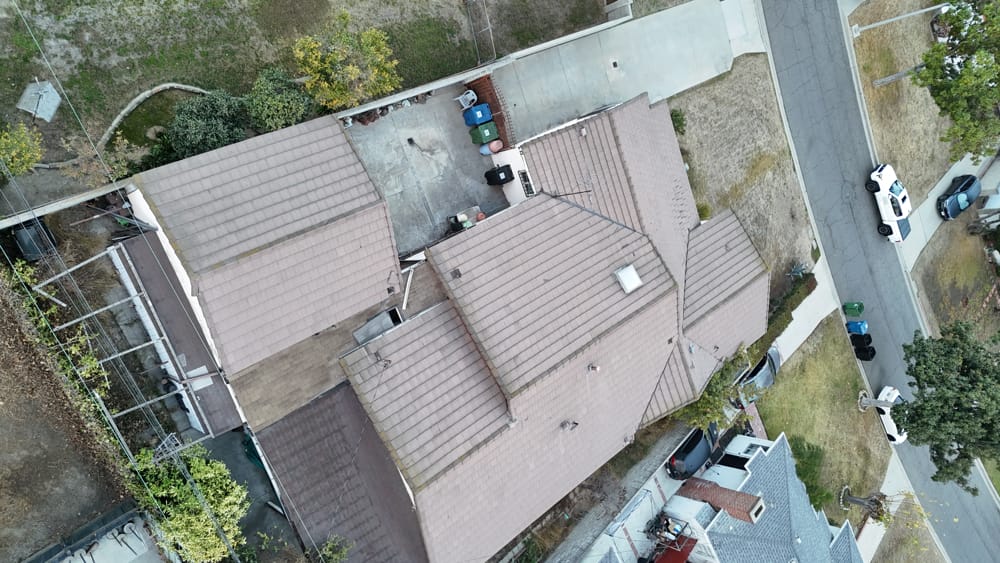 storm damage roofer Los Angeles photo