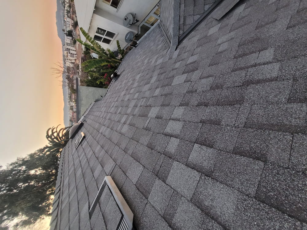 storm damage roofer Los Angeles photo