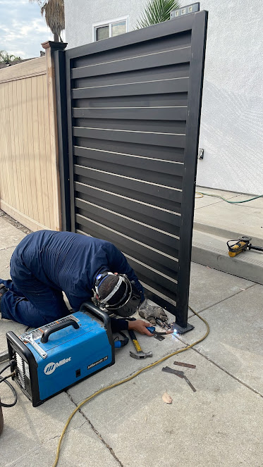 swing gate installation Encino photo