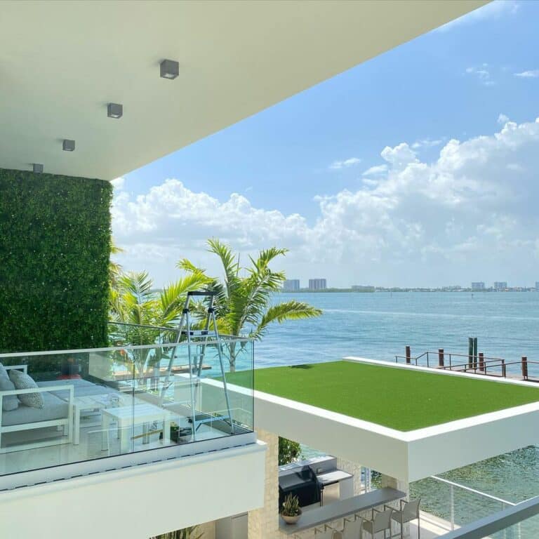 Lawn Guys Mia photo
