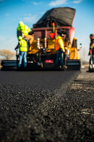 commercial asphalt repair Greater Chicagoland photo