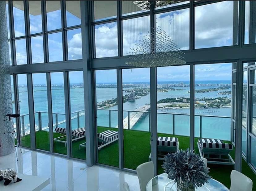 artificial grass maintenance Miami photo